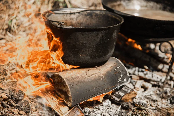 Ukrainian National Dish Borscht Outdoor Cooking Wood Fire — Fotografia de Stock
