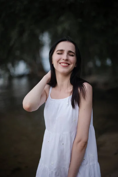 Beautiful Sexy Girl Short White Dress Nature River — Stok fotoğraf