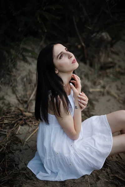 Beautiful Sexy Girl Short White Dress Nature River — Fotografia de Stock