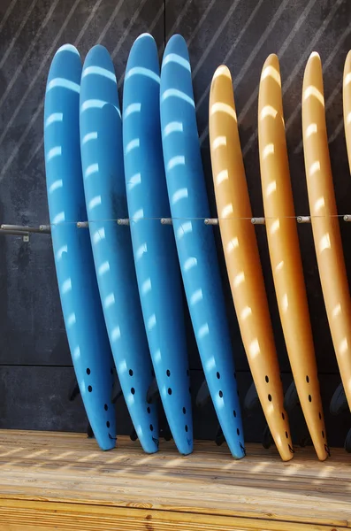 Placas de surf de pé — Fotografia de Stock