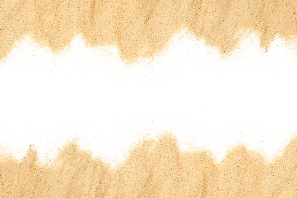 トップビューの白い背景のビーチ形状の砂 — ストック写真