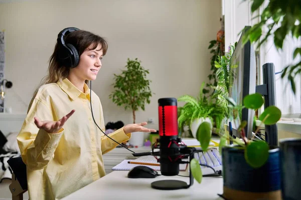Teenage Female Student Studying Online Home Female Headphones Notebook Talking — 스톡 사진