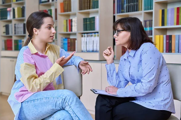 Psychologist Teacher Behavior High School Counselor Counseling Teenage Student Library — Stock Photo, Image