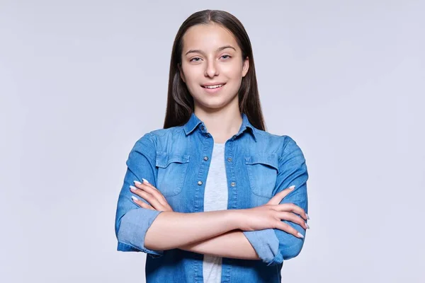 Portrait Smiling Beautiful Teenage Girl Looking Camera Light Studio Background — Stock Photo, Image