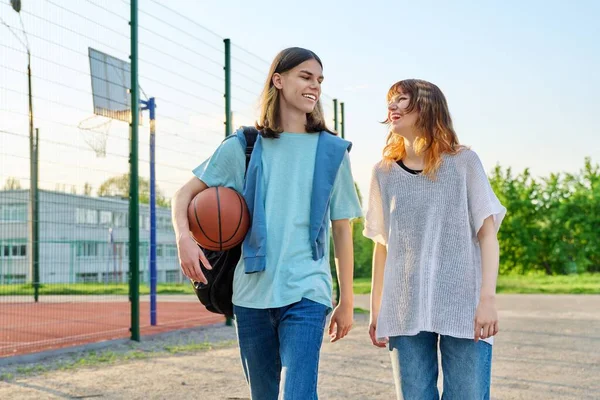 Young Teenage Male Female Students Backpacks Ball Walking Outdoor Basketball — Photo