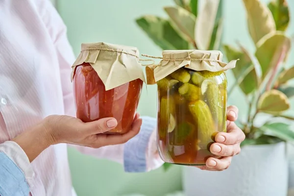 Close Pickled Canned Cucumbers Tomato Jars Womans Hands — Fotografia de Stock