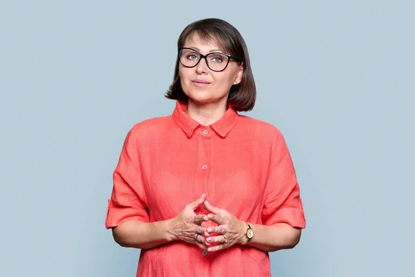 Portrait Beautiful Mature Woman Glasses Red Linen Dress Looking Camera — Stockfoto