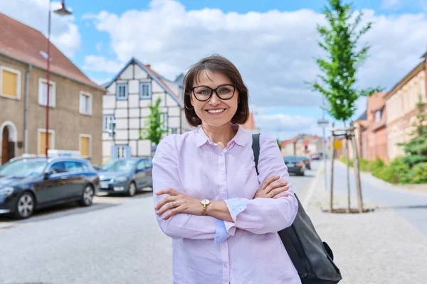 Portrait Confident Successful Mature Woman Street European City Smiling Beautiful — Fotografia de Stock