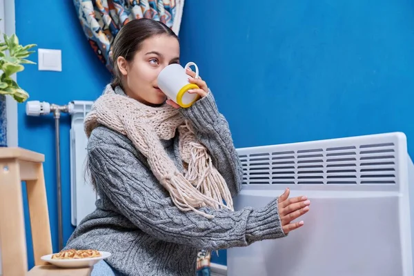 Temporada Fría Del Invierno Del Otoño Estilo Vida Hembra Adolescente —  Fotos de Stock