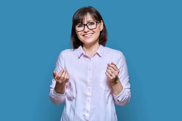 Happy Emotional Middle Aged Woman Looking Camera Blue Color Studio — Stock Photo, Image