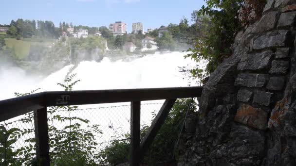 Cascate del Reno vicino a Sciaffusa in Svizzera — Video Stock