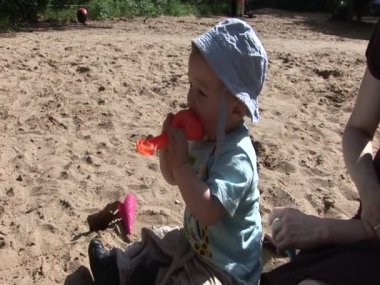 11 aylık çocuk oyunları