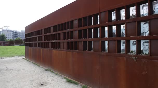 Memorial do Muro de Berlim em Bernauer Strasse — Vídeo de Stock