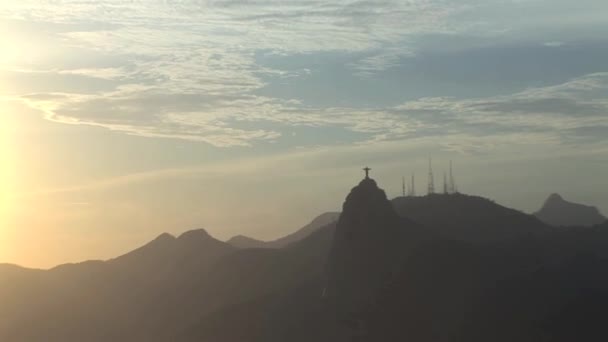 Monumento Cristo Redentor no Rio de Janeiro, Brasil — Vídeo de Stock