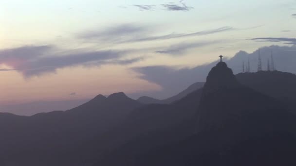 Monumento Cristo Redentor no Rio de Janeiro, Brasil — Vídeo de Stock