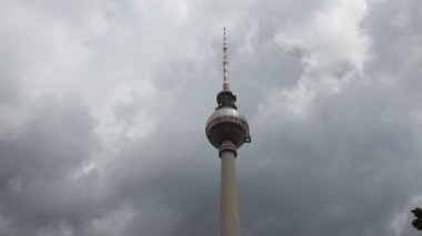 Berlin alexanderplatz kule, ABD