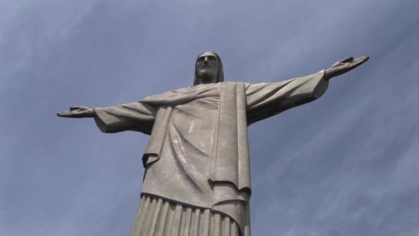 Monumento-Крісто Redentor варто в Ріо-де-Жанейро, Бразилія — стокове відео