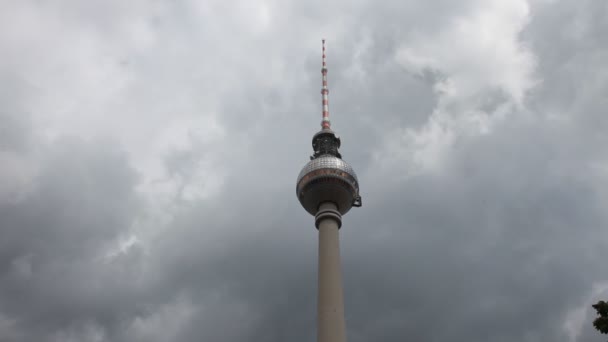 Βερολίνο alexanderplatz Πύργος, ΗΠΑ — Αρχείο Βίντεο