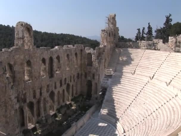 Odeon Herodes atticus na Akropolis v Athénách, Řecko — Stock video