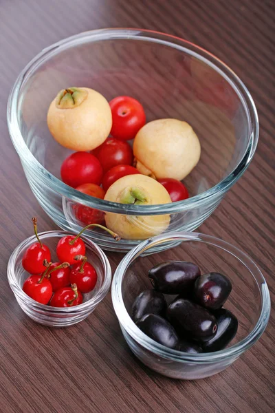 Frutas em taças — Fotografia de Stock