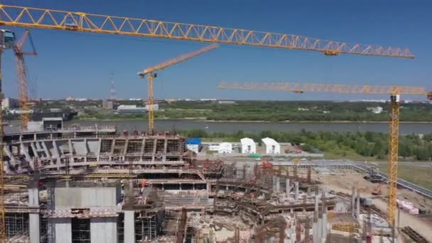Futuro Edifício Arena Esportiva Guindastes Torre Amarela Local Construção Vista — Vídeo de Stock