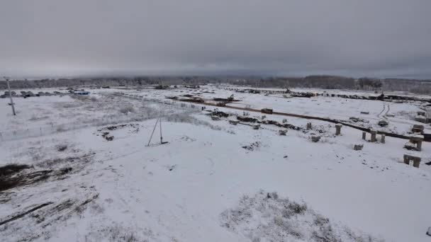 Хронометраж Стовпів Встановлення Ліній Електропередач Електричній Підстанції Полі Протягом Року — стокове відео