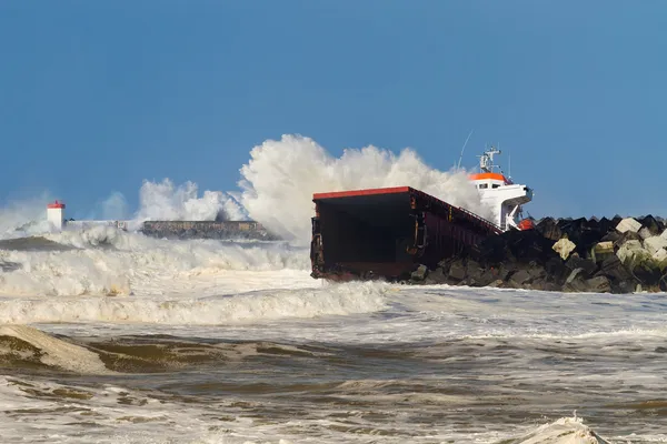 Wrecked Cargo — Stock Photo, Image