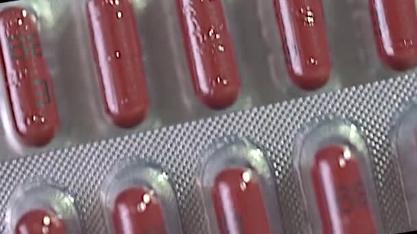 Kapsułki Blistrach Blistry Lekami Tabletki Tabletki Zamknąć Ogień Skupienie Selektywne — Wideo stockowe