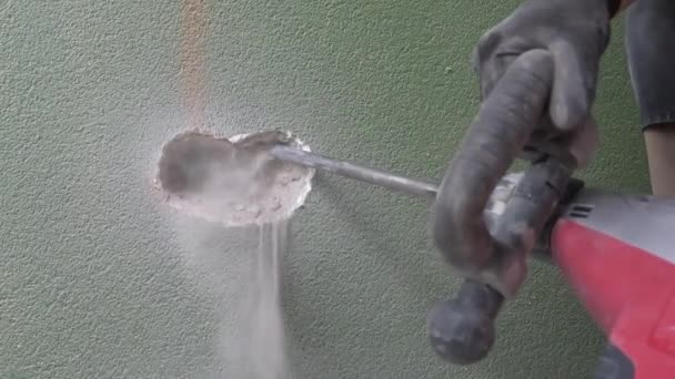 Lavoro Martello Pneumatico Foro Perforazione Muro Cemento Primo Piano — Video Stock