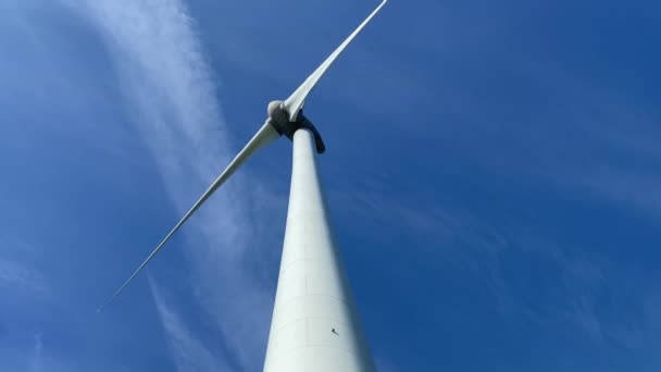 Windkraftanlagen Zur Erzeugung Sauberer Erneuerbarer Energien Grünes Energiekonzept — Stockvideo