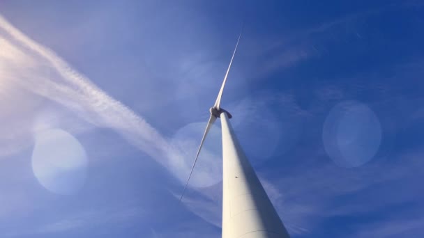 Větrné Elektrárny Vyrábějící Čistou Obnovitelnou Energii Koncept Zelené Energie — Stock video