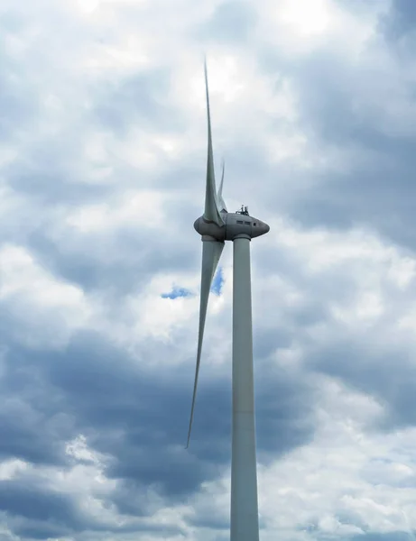 Turbiny Wiatrowe Wytwarzające Czystą Energię Odnawialną — Zdjęcie stockowe