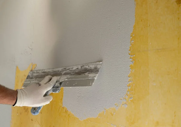 Plasterer Applies Plaster Wall Repair Restoration Work Leveling Wall Spatula Imagen De Stock