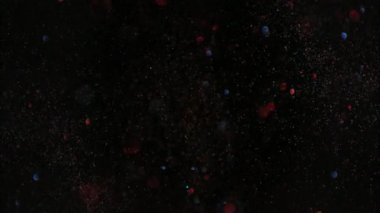 Parlayan parçacıkların ve kıvılcımların arka planı. Etkinlik, festival, sunum, müzik, şov, parti, ödül, moda, festival, kulüp ve sahne için sihirli arkaplan