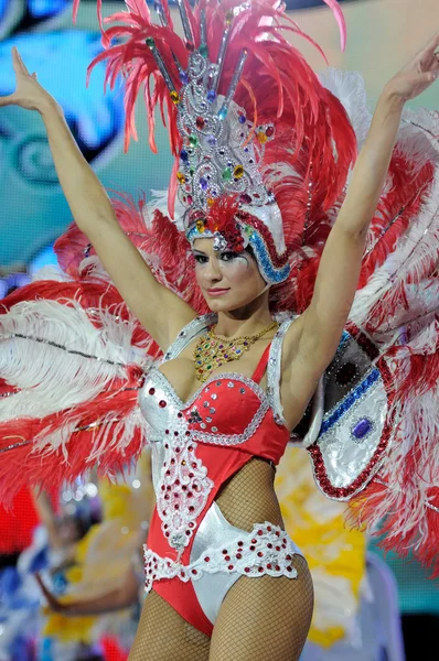 TENERIFE, March 4: Characters and Groups in The carnival. — Stock Photo, Image