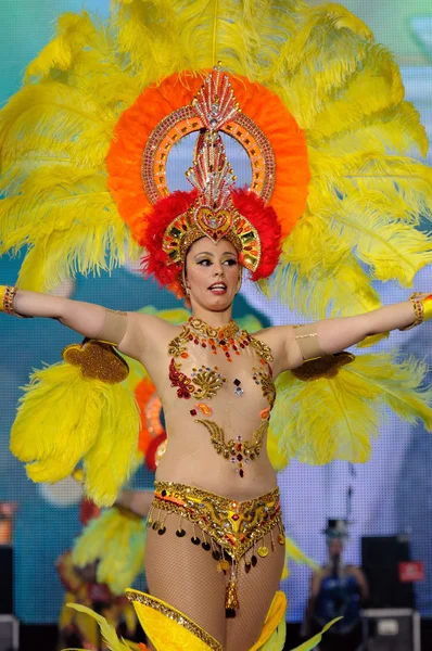 Tenerife, 4 maart: tekens en groepen in het carnaval. — Stockfoto