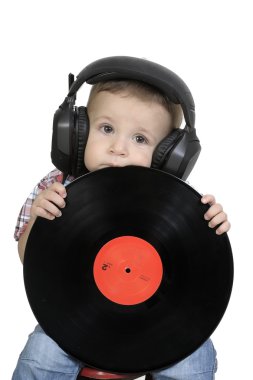 küçük çocuk kulaklık ile müzik dinlemek