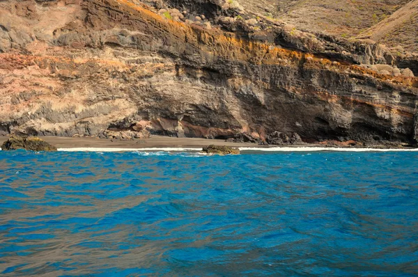 Odlehlé pláži na pobřeží tenerife — Stock fotografie