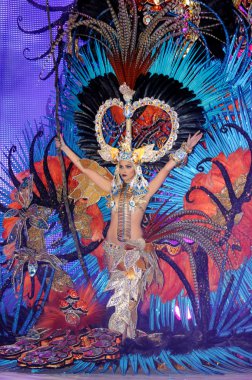 Tenerife, 28 Şubat: karnaval kraliçesi amanda perdomo, dalgalar 