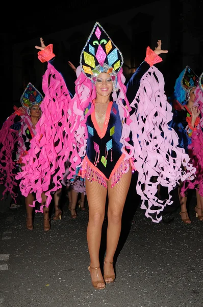 TENERIFE, 4 de marzo: Personajes y Grupos en el Carnaval . — Foto de Stock