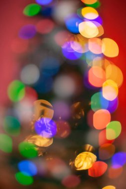 Noel, yılbaşı ağacında bulanık Noel ışıkları,