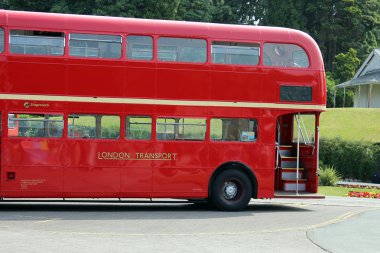 Londra otobüsü