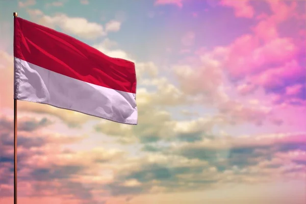 Развевающийся Макет Флага Индонезии Местом Вашего Текста Красочном Облачном Фоне — стоковое фото