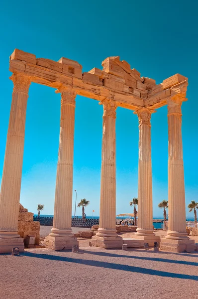 Ruinas del Templo de Apolo en el Lado de Turquía —  Fotos de Stock