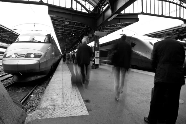 Railway station b&w — Stock Photo, Image