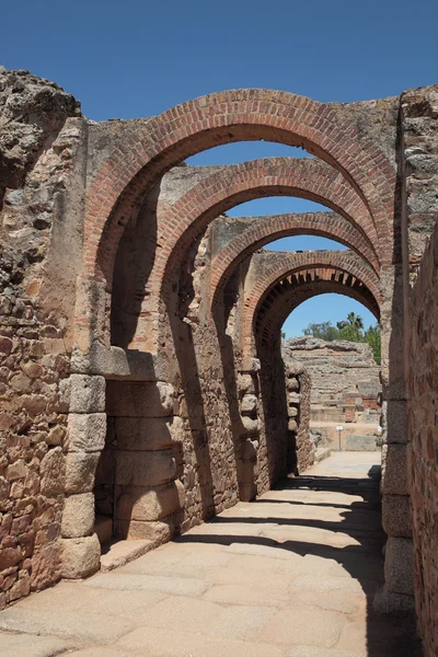 Merida, İspanya Romalılar resmi bir antik kemerler — Stok fotoğraf
