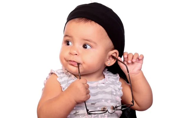 Bebé y pañuelo para la cabeza — Foto de Stock