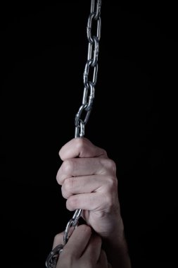 insan ve zincirler