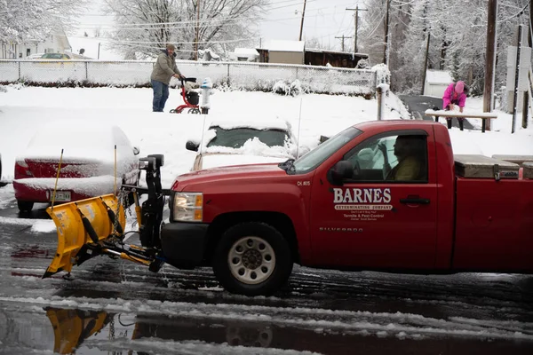 Johnson City Tennessee Verenigde Staten 2022 Vrachtwagen Met Sneeuwschuiver — Stockfoto