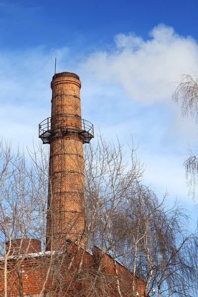 Old smoking chimney of thermal power station — Stock Photo, Image
